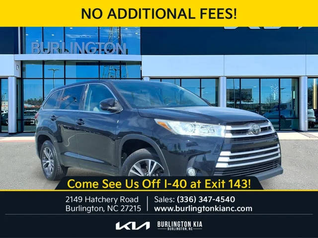 2017 Toyota Highlander LE Plus FWD photo