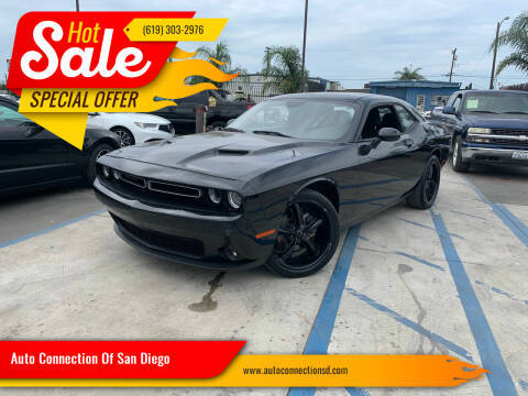 2016 Dodge Challenger SXT RWD photo