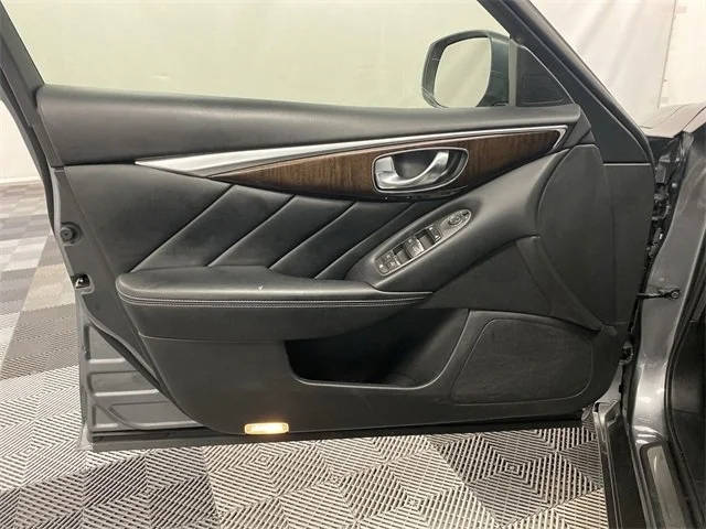 2018 Infiniti Q50 3.0t LUXE AWD photo