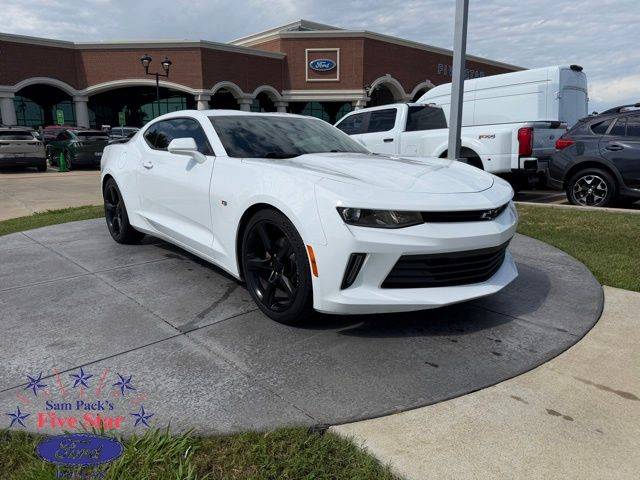 2018 Chevrolet Camaro 1LT RWD photo