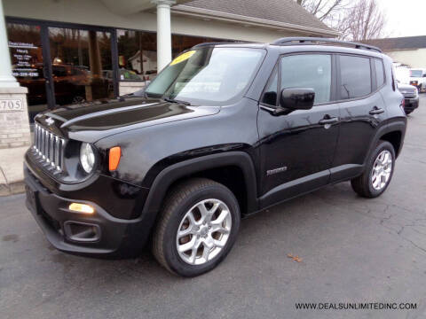 2017 Jeep Renegade Latitude 4WD photo