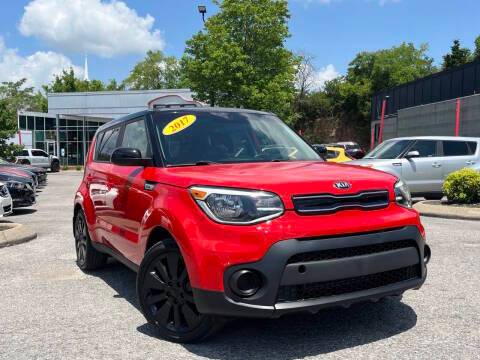 2017 Kia Soul + FWD photo