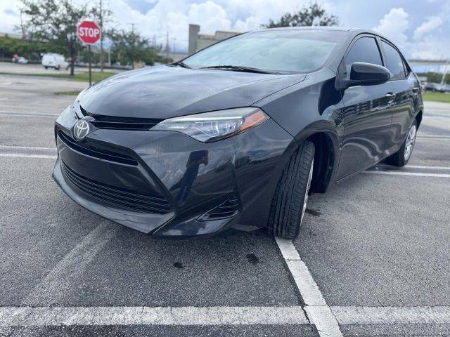 2017 Toyota Corolla LE FWD photo