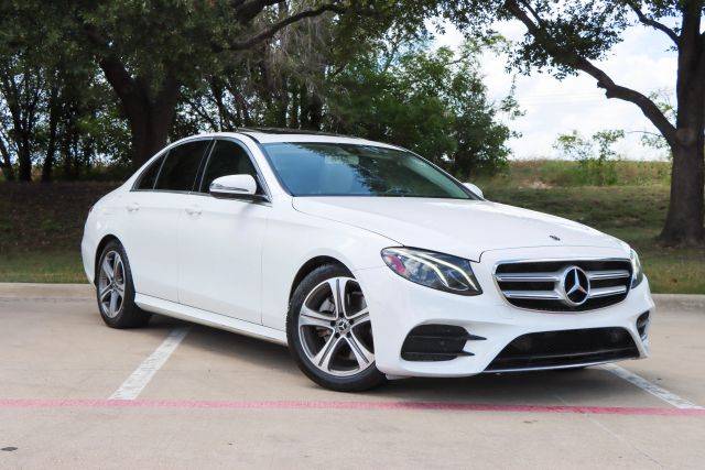 2018 Mercedes-Benz E-Class E 300 RWD photo