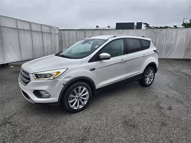 2017 Ford Escape Titanium FWD photo