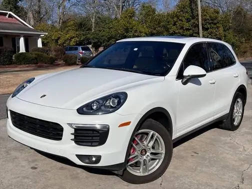 2018 Porsche Cayenne  AWD photo
