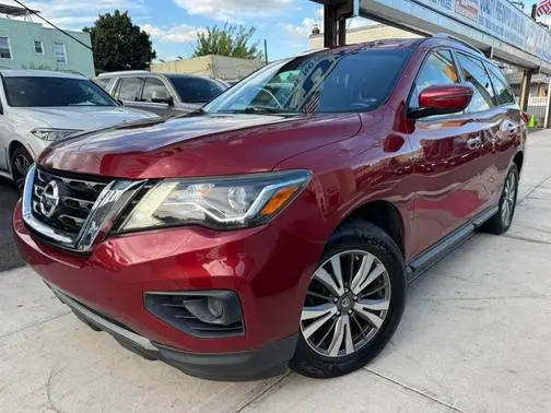 2017 Nissan Pathfinder S 4WD photo