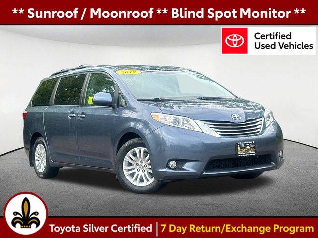 2017 Toyota Sienna XLE FWD photo