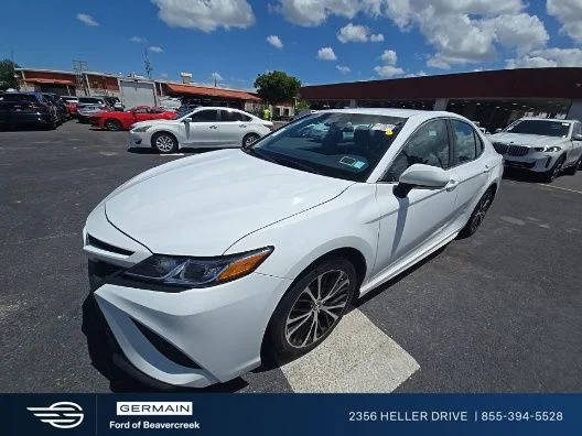 2018 Toyota Camry SE FWD photo