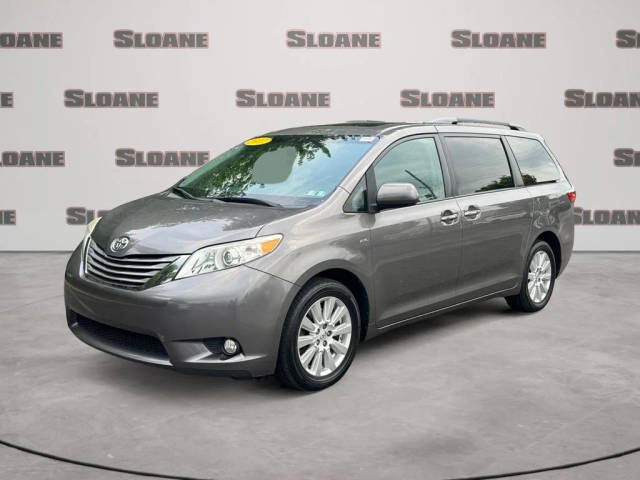2017 Toyota Sienna XLE AWD photo