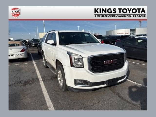 2017 GMC Yukon SLT 4WD photo