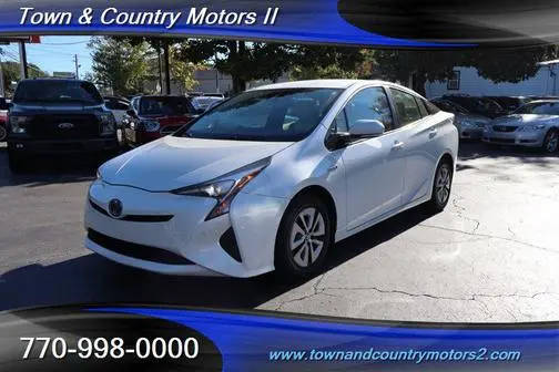 2017 Toyota Prius Four FWD photo