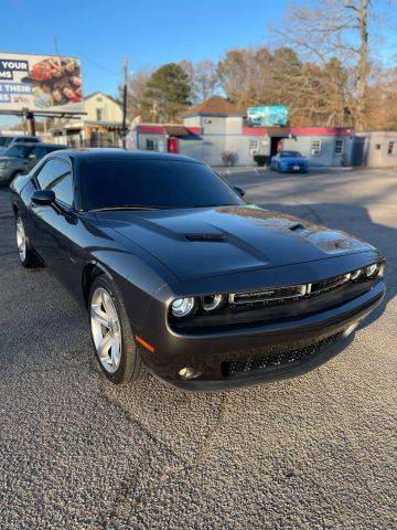 2018 Dodge Challenger R/T RWD photo