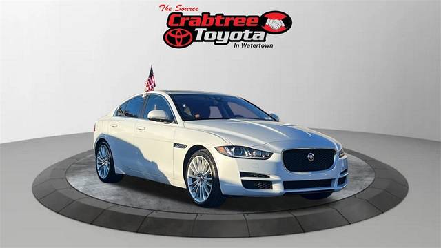 2018 Jaguar XE 35t Portfolio Limited Edition AWD photo