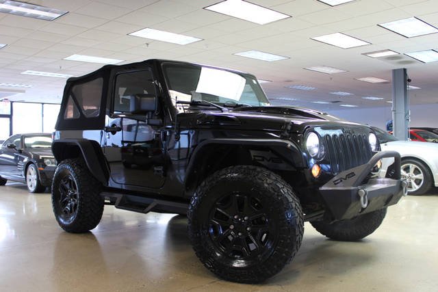 2017 Jeep Wrangler Willys Wheeler 4WD photo