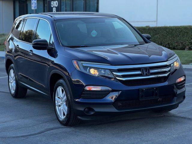 2017 Honda Pilot LX FWD photo