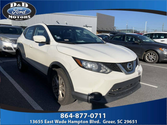 2017 Nissan Rogue Sport S FWD photo