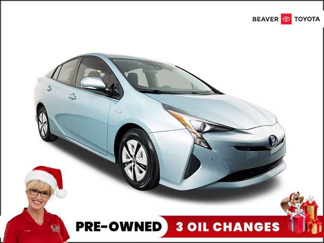 2017 Toyota Prius Three FWD photo
