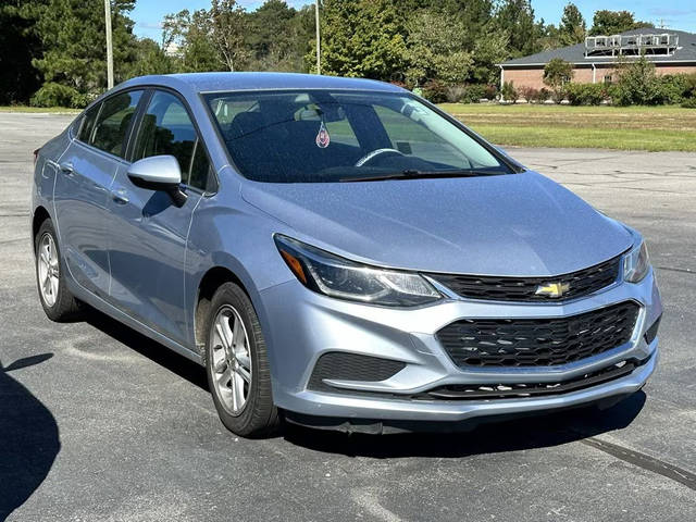 2018 Chevrolet Cruze LT FWD photo