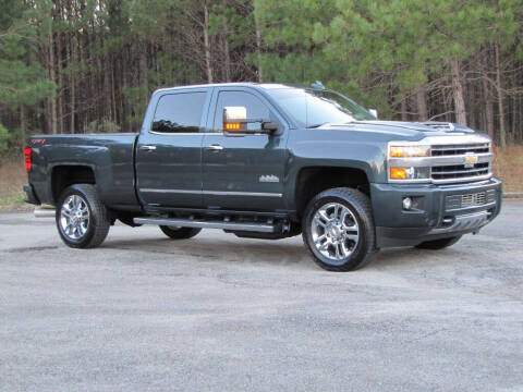 2018 Chevrolet Silverado 2500HD High Country 4WD photo