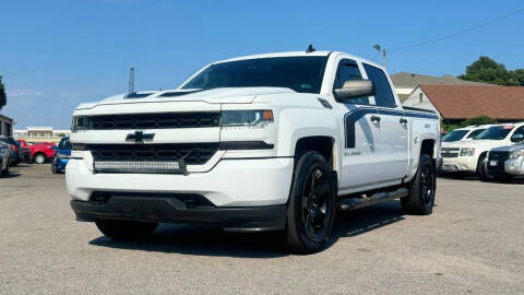 2018 Chevrolet Silverado 1500 Custom 4WD photo