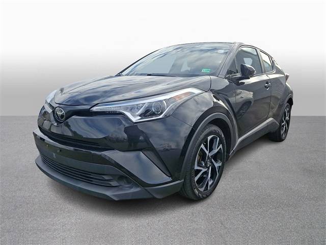 2018 Toyota C-HR XLE Premium FWD photo