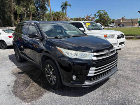 2017 Toyota Highlander XLE FWD photo