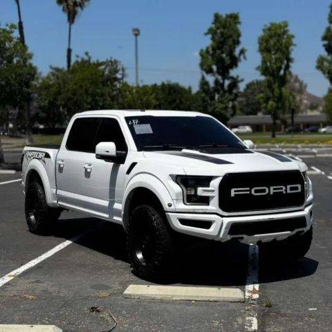 2018 Ford F-150 Raptor 4WD photo