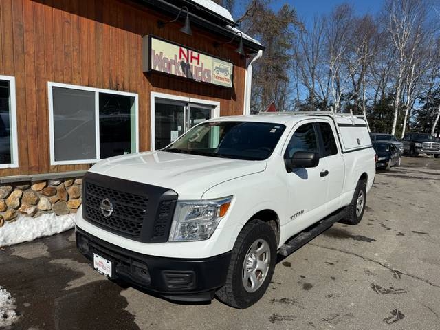 2017 Nissan Titan S 4WD photo