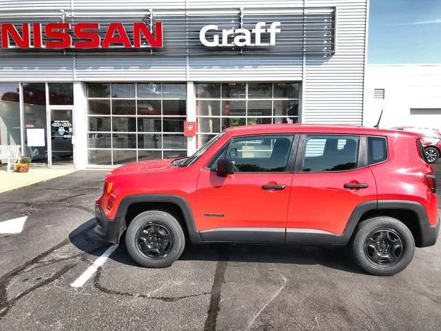 2017 Jeep Renegade Sport 4WD photo