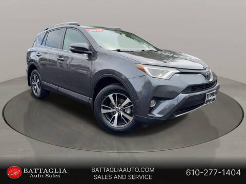 2017 Toyota RAV4 XLE AWD photo