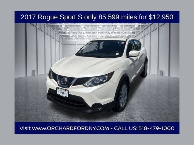2017 Nissan Rogue Sport S AWD photo