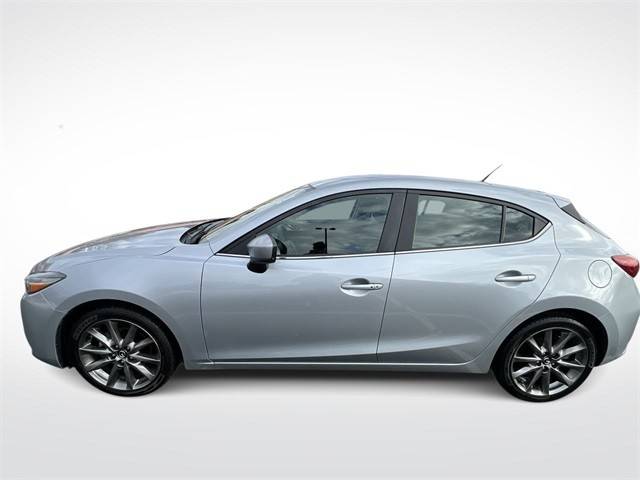 2018 Mazda 3 Touring FWD photo