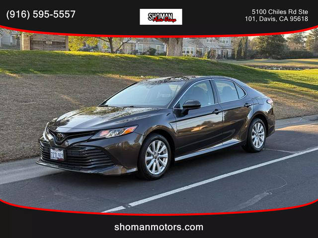 2018 Toyota Camry LE FWD photo