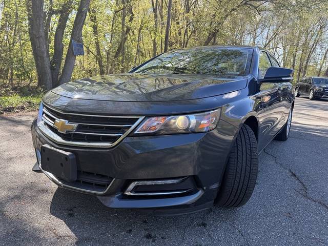 2018 Chevrolet Impala LT FWD photo