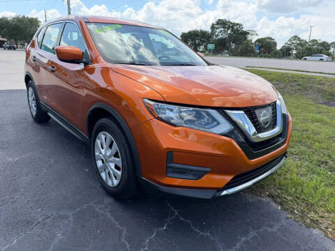 2017 Nissan Rogue S FWD photo