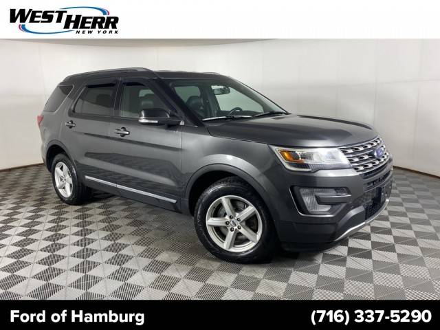 2017 Ford Explorer XLT 4WD photo