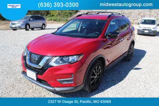 2017 Nissan Rogue SV FWD photo