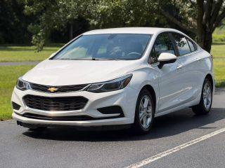 2018 Chevrolet Cruze LT FWD photo