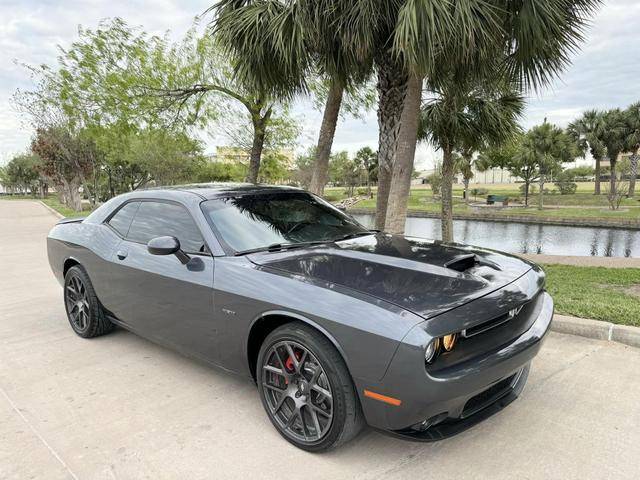 2018 Dodge Challenger R/T RWD photo