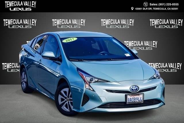 2017 Toyota Prius Three FWD photo