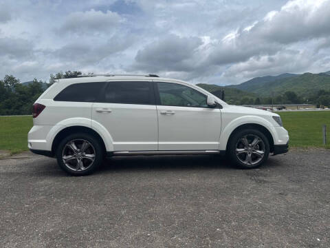 2017 Dodge Journey Crossroad Plus FWD photo