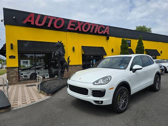 2018 Porsche Cayenne S Platinum Edition E-Hybrid AWD photo
