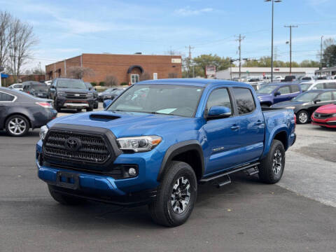 2017 Toyota Tacoma TRD Sport 4WD photo