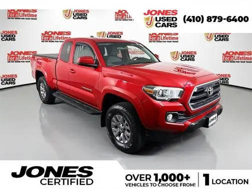 2017 Toyota Tacoma SR5 4WD photo