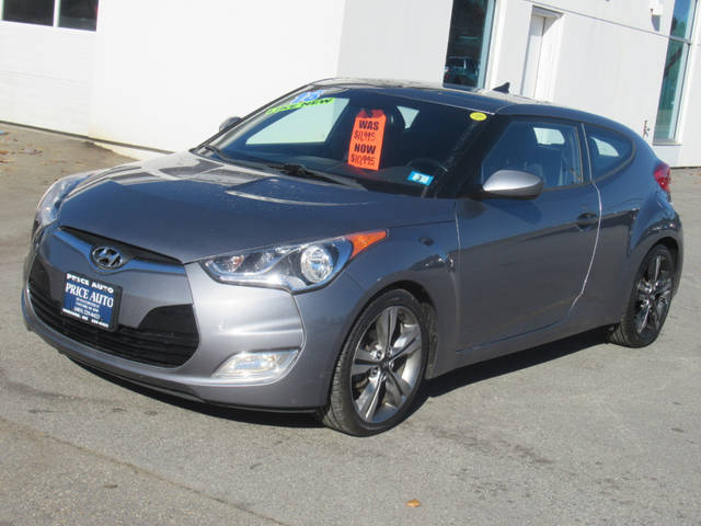 2017 Hyundai Veloster Value Edition FWD photo