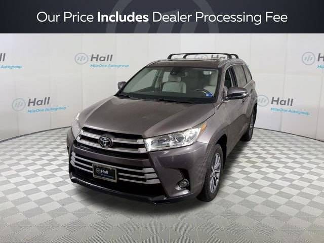 2017 Toyota Highlander XLE AWD photo