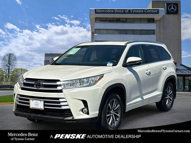 2017 Toyota Highlander XLE AWD photo