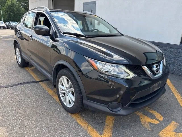 2017 Nissan Rogue Sport SV AWD photo
