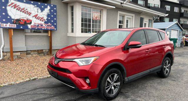 2017 Toyota RAV4 XLE AWD photo